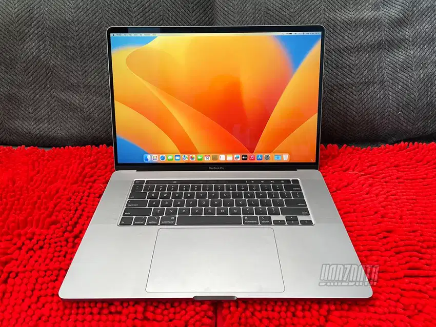 MACBOOK PRO 2019 16 Inc, Intel i9, SSD 1 Tb, RAM 16 Gb