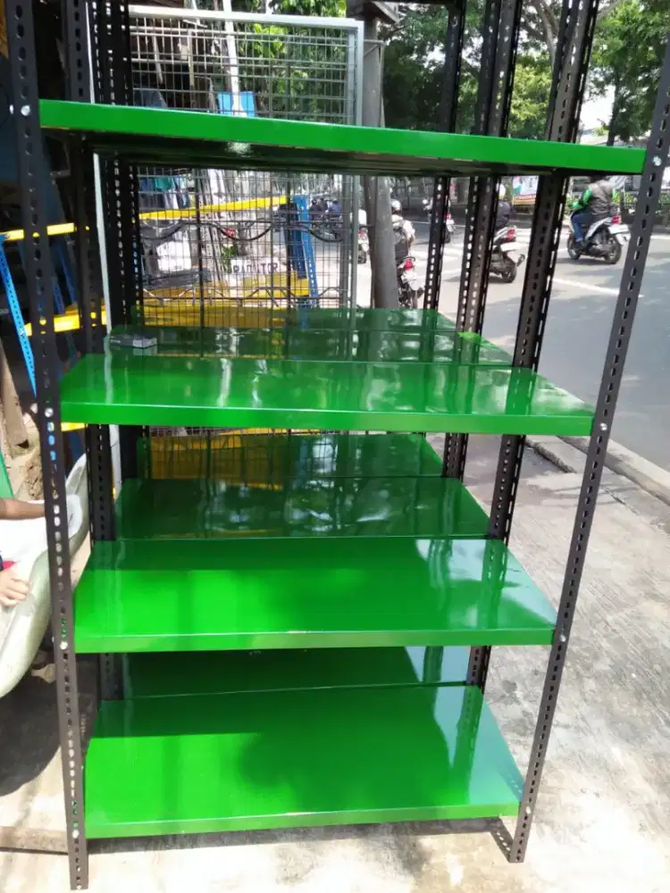 Rak besi siku lubang perkantoran