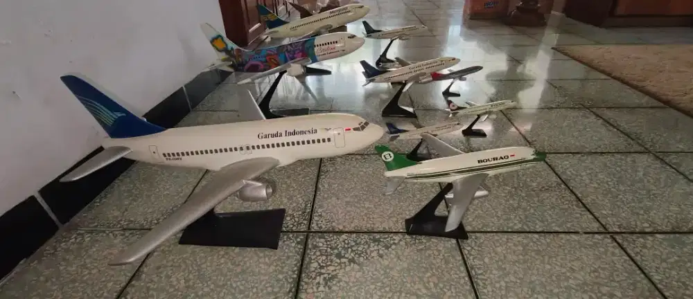 Mau pindah rumah miniatur pesawat