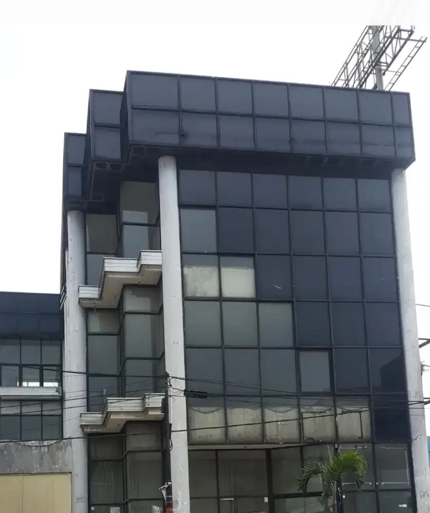 Dijual tempat usaha di jl. Sudirman Bandung