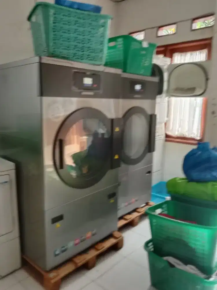 Lowongan kerja Laundry.