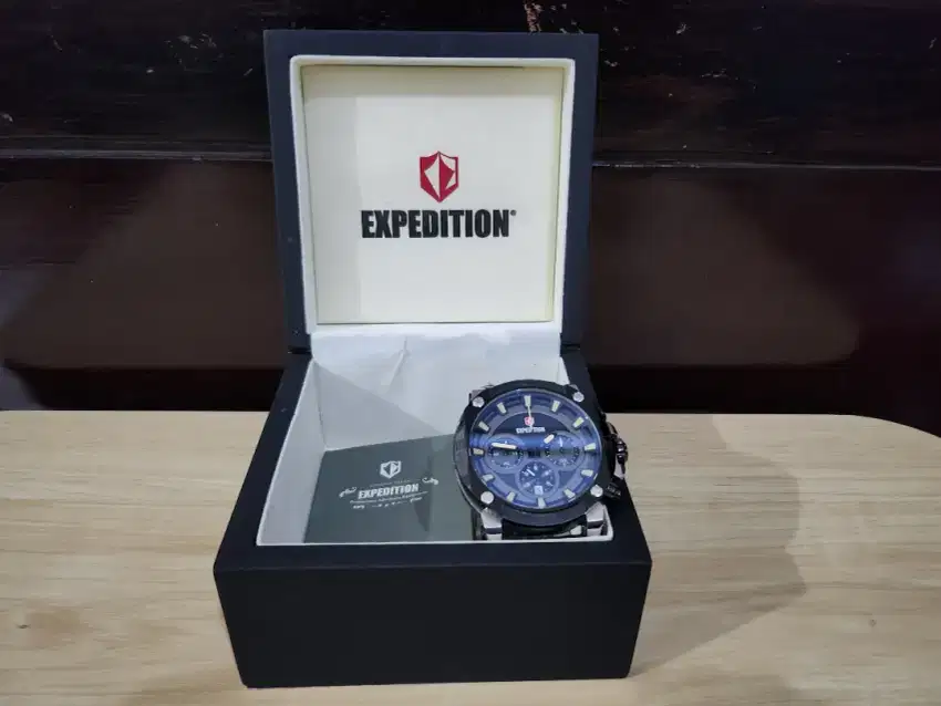 Jam Tangan EXPEDITION E6606M Black Leather Strap