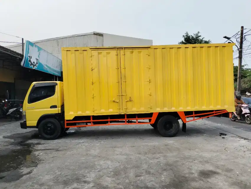 Sewa Mobil Box Spesial Lepas Kunci