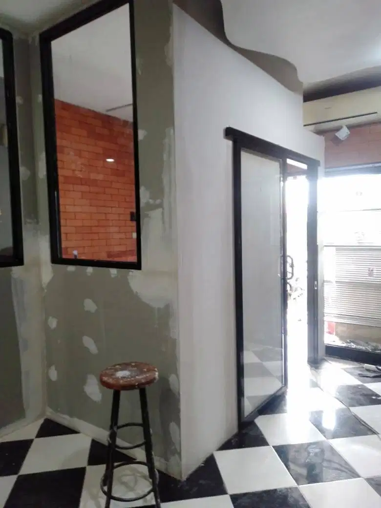 Pasang Kusen Alumunium + Pintu Kaca + Jendela