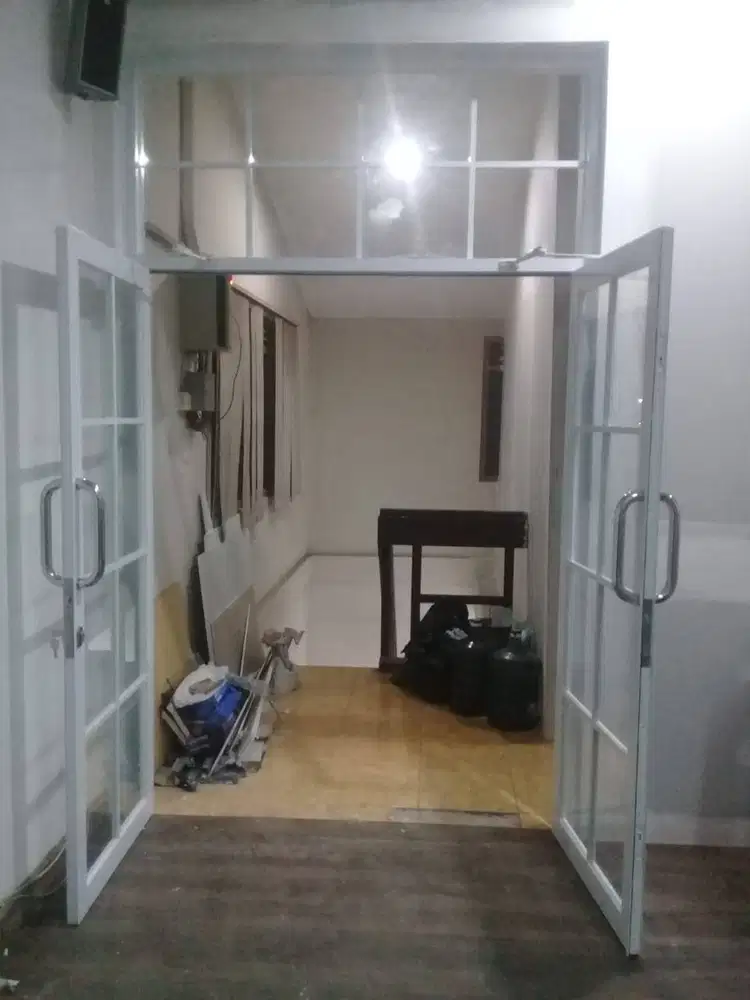 Pasang Kusen Alumunium + Pintu Kaca + Jendela