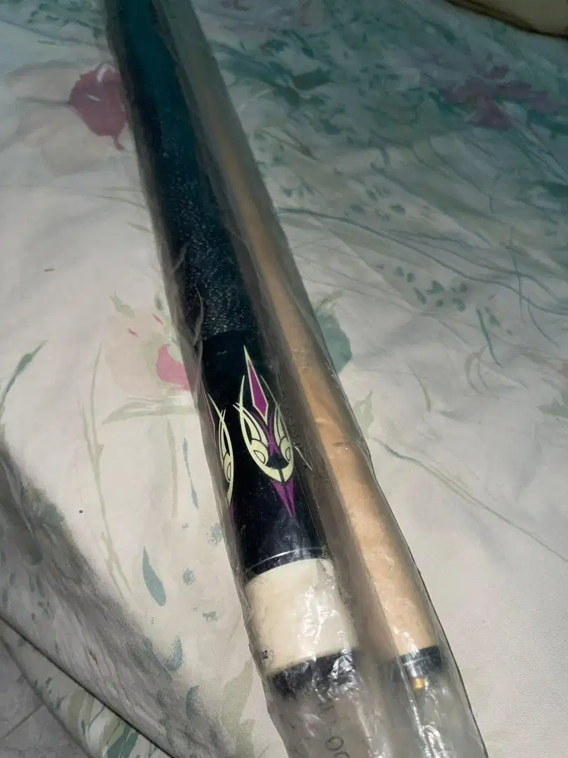 DIJUAL STIK BILLIARD MEREK EARTHLITE PEMAKAIAN CEWE 5x TERAWAT LIKENEW