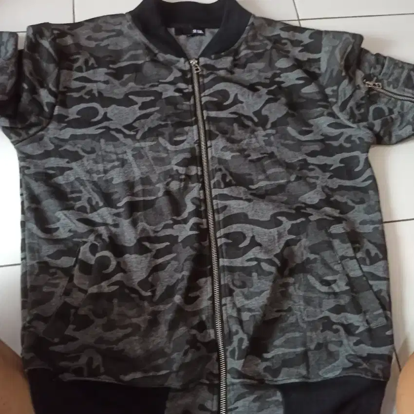 Jaket bomber Loreng brand RUBIK
