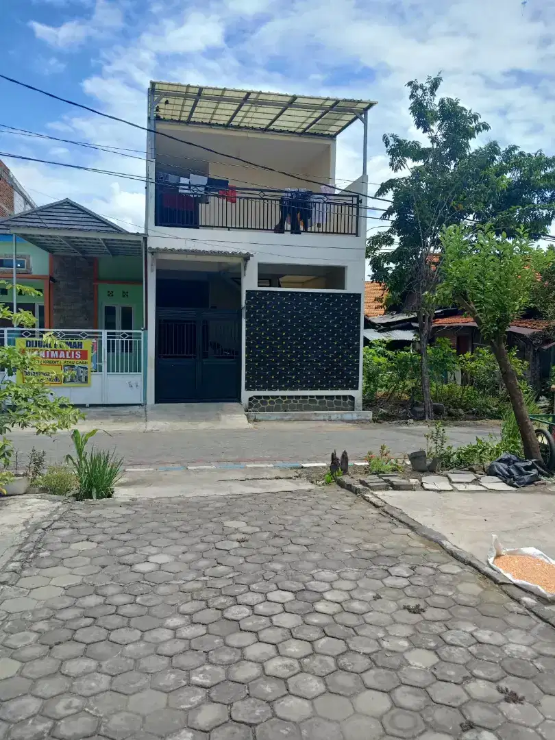 Kos Kamar Mandi Dalam