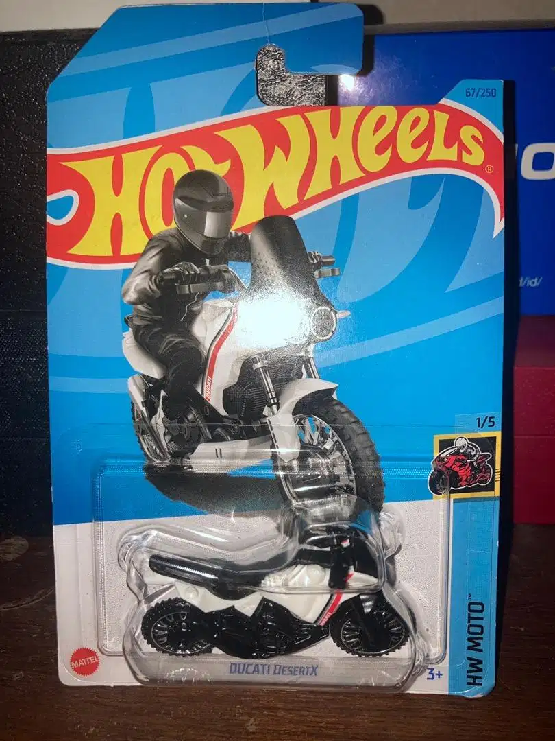 HOT WHEELS HOTWHEELS DUCATI DESERTX