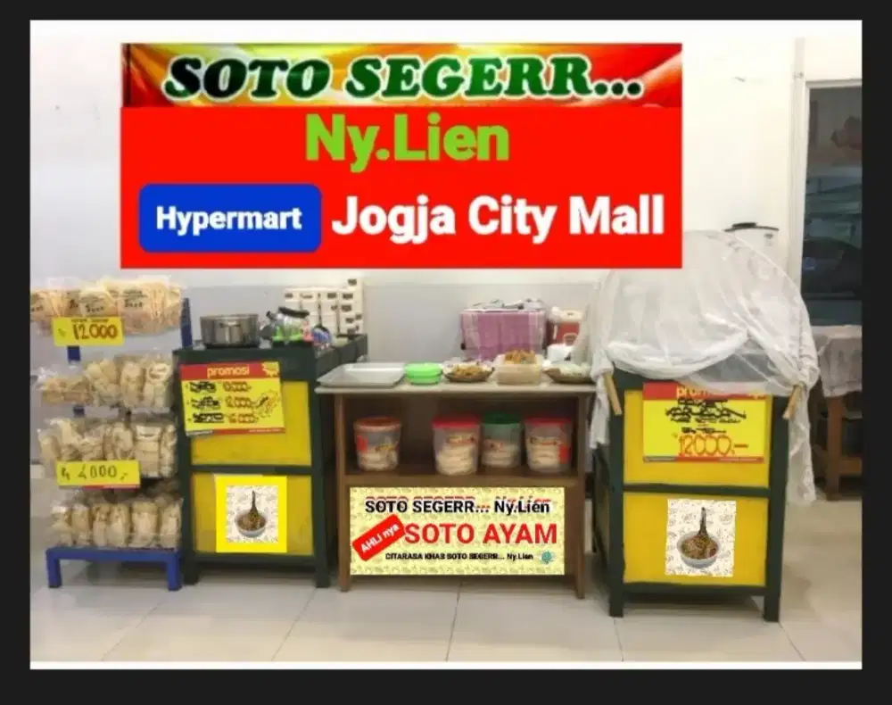 Karyawati SPG Makanan