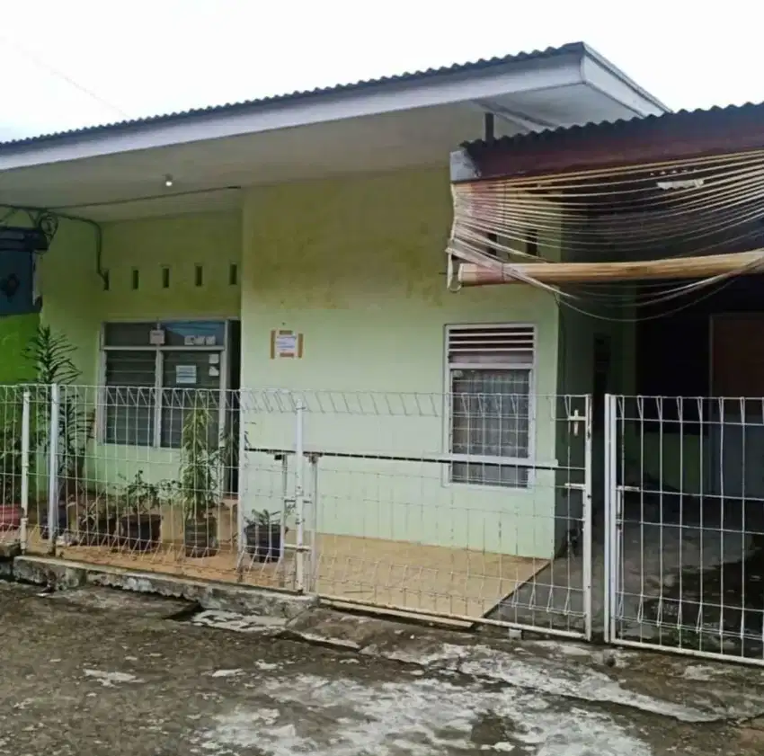 Rumah dengan Lebihan Tanah