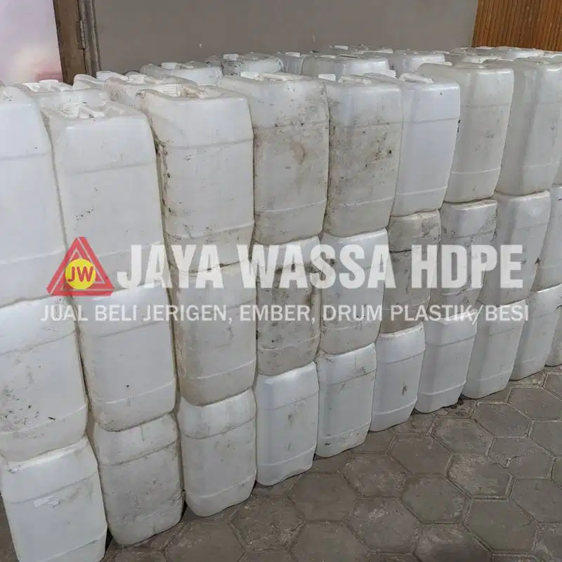 Jerigen Plastik 20 Liter Ratusan Sekali Pakai Istimewa Yogyakarta