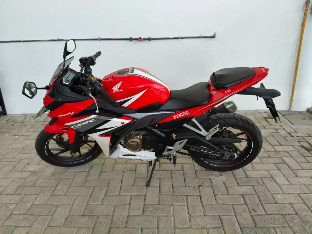 Honda CBR 150 CC PRODUKSI THN 2016 PEMBELIAN THN 2017 KONDISI MULUS