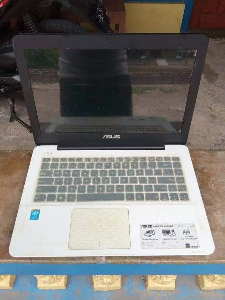 LAPTOP ASUS A455L