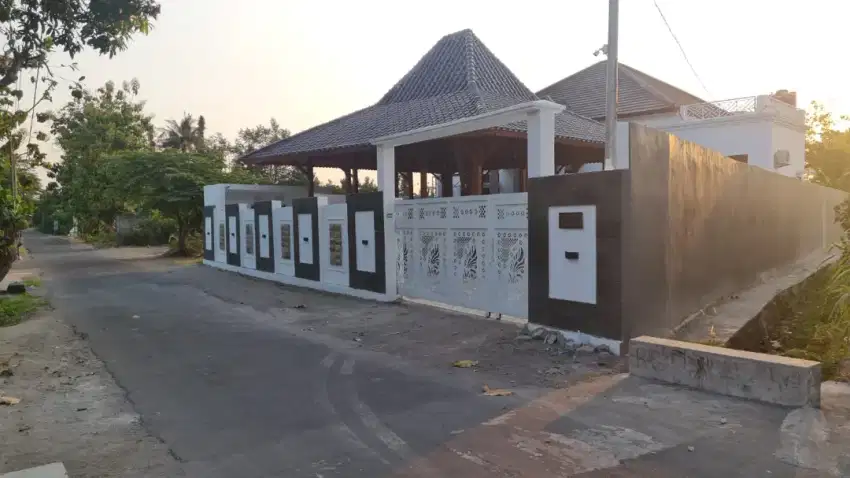 Jual Rumah Mewah di Berbah Jalan Wonosari