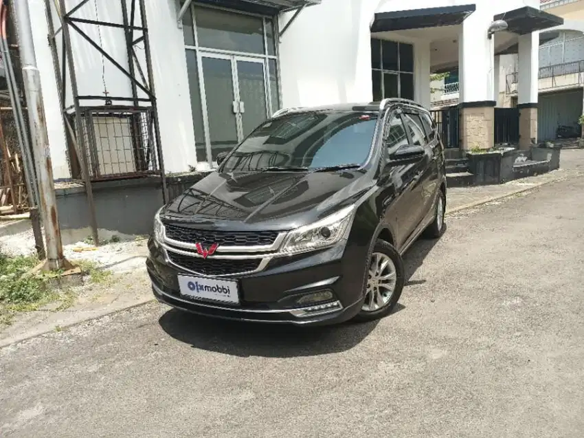 Like New - WULING CORTEZ 1.5 S T LUX BENSIN A/T 2020 HITAM