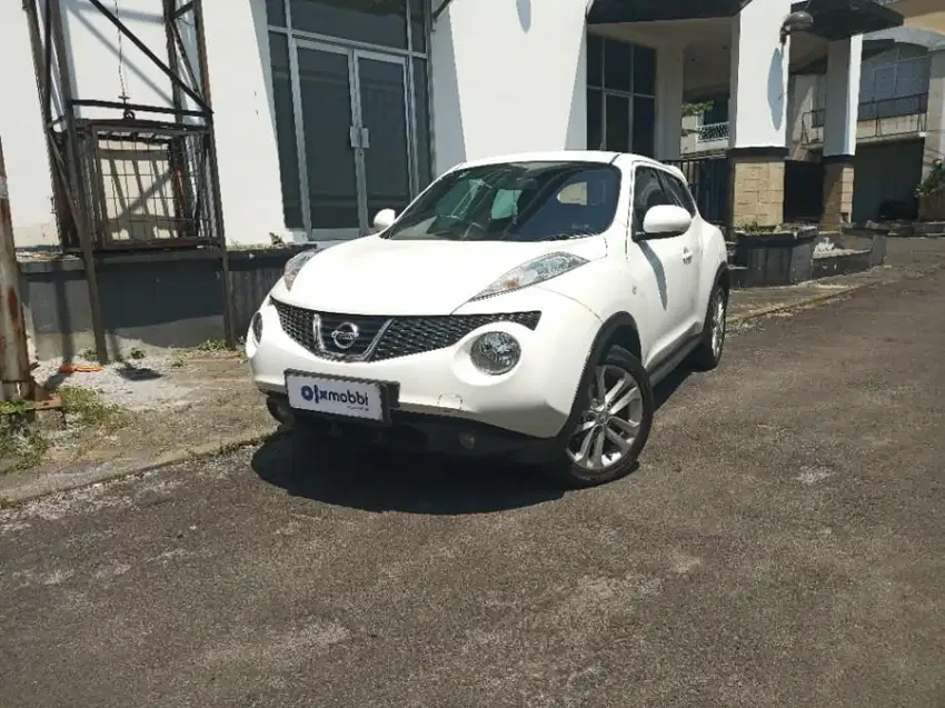 Like New - NISSAN JUKE 1.5 BENSIN A/T 2014 PUTIH