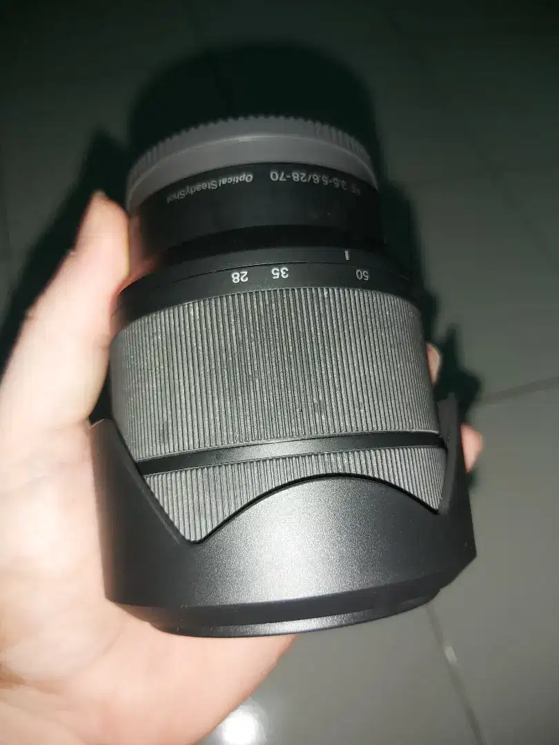 Lensa Kit Sony full frame 28 - 70 copotan