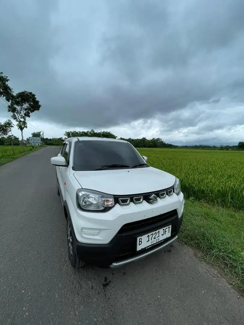 Suzuki s presso putih