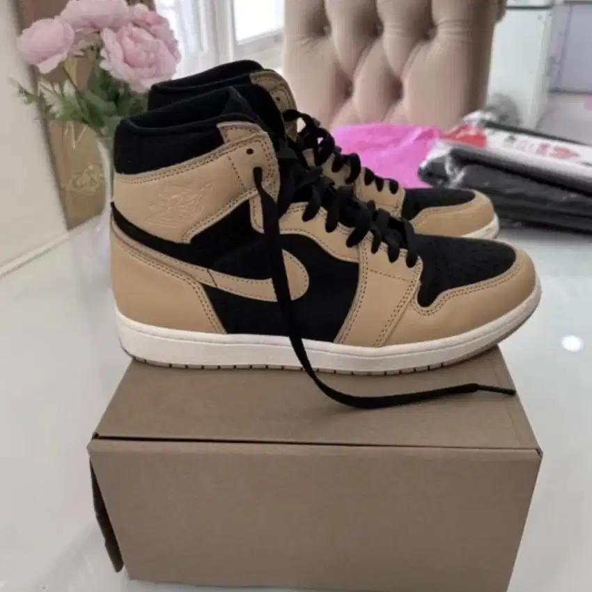 Sepatu Air Jordan 1 High OG Heirloom Original Size 42 like new Ori