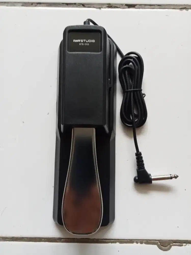 Pedal sustain untuk semua merk dan jenis keyboard dan piano elektrik