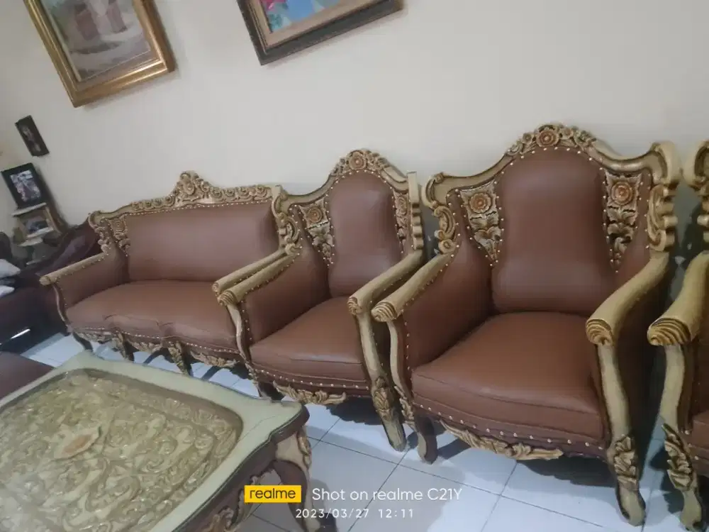 Pembuatan sofa baru