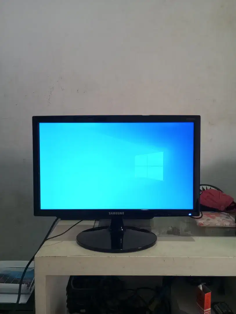 Monitor LED Komputer PC CCTV Samsung 19 Inch