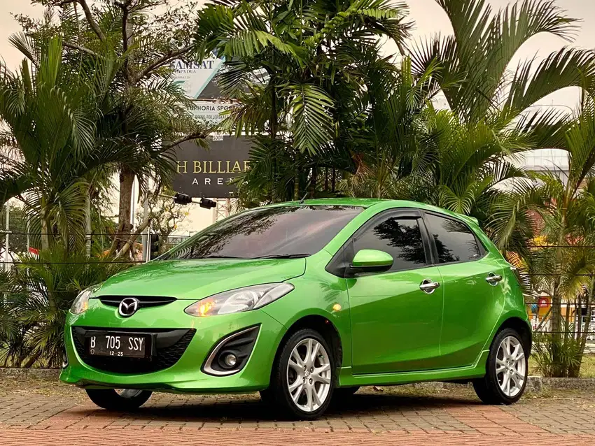 MAZDA 2 R 1.5 AT 2010 km LOW TANGAN PERTAMA VERY GOOD CONDITION