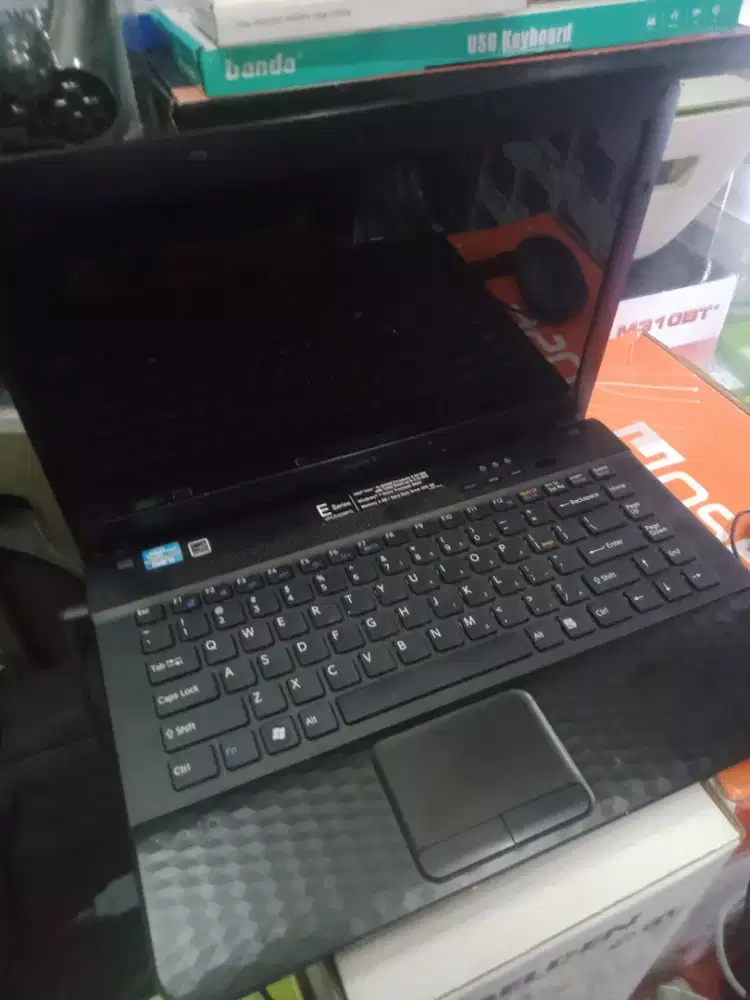 Lenovo i5 gen5 ram 8gb SSD 128gb