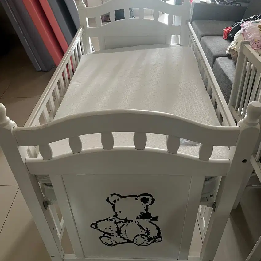 Jual Tempat Tidur Bayi ( Crib ) Merk Little Equi Bagus