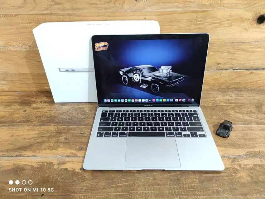 Macbook Air M1 2020 RAM 8GB SSD 256GB Silver BH 81 FULLSET