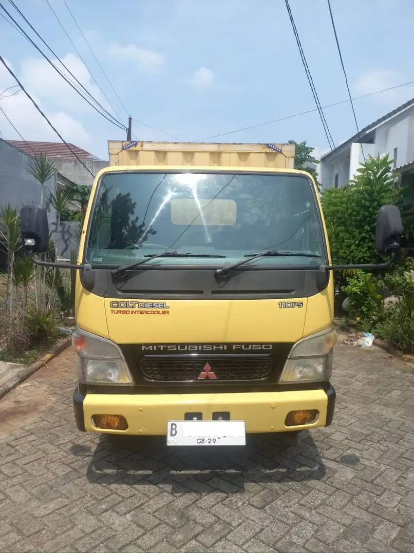 MITSUBISHI FE 71 CANTER 2014 ENGKEL BOX 110PS KUNING