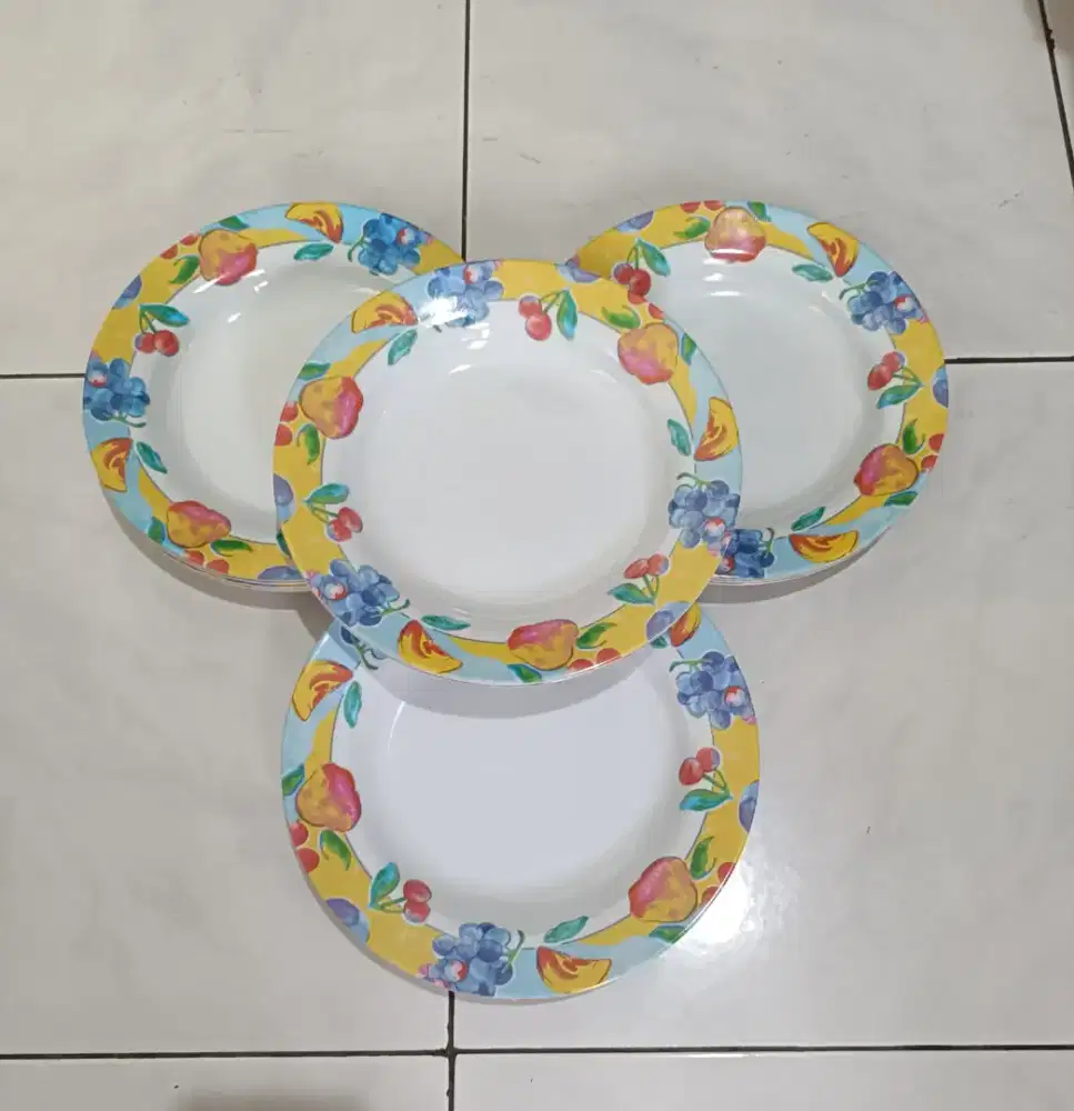 1 lusin (12 pcs) piring makan melamine motif buah