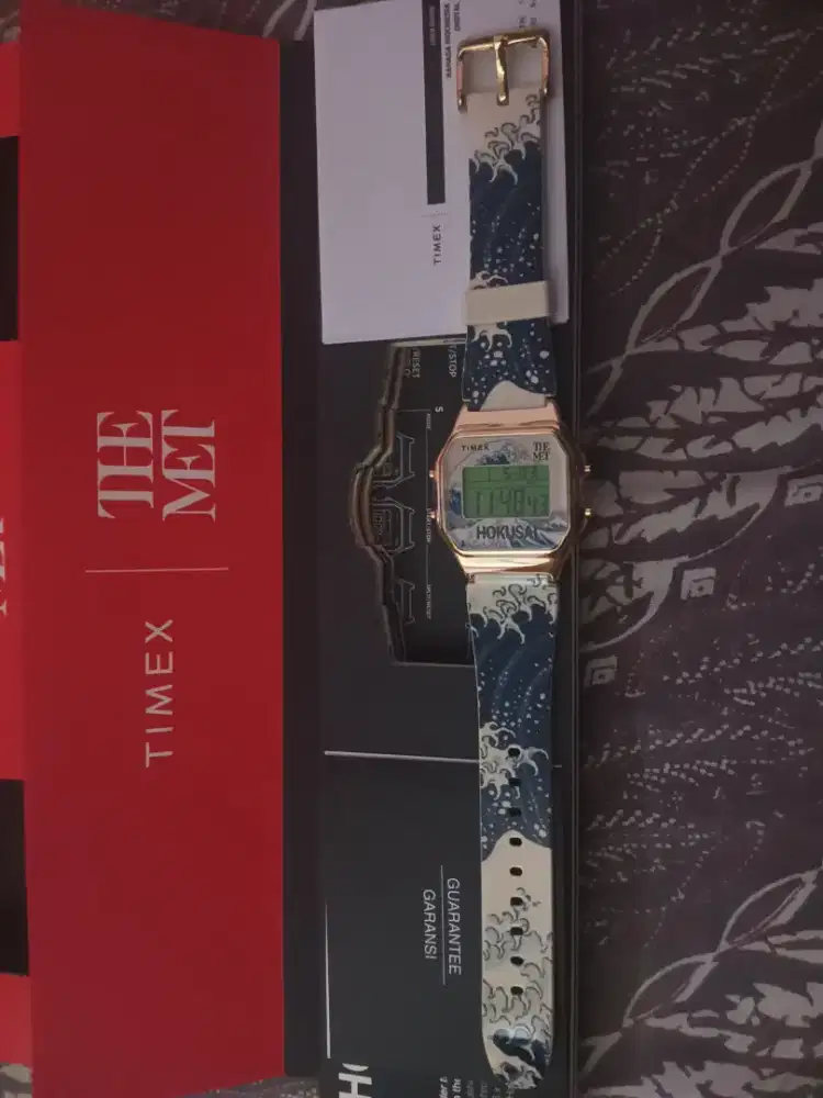 Jam tangan TIME  X THE MET