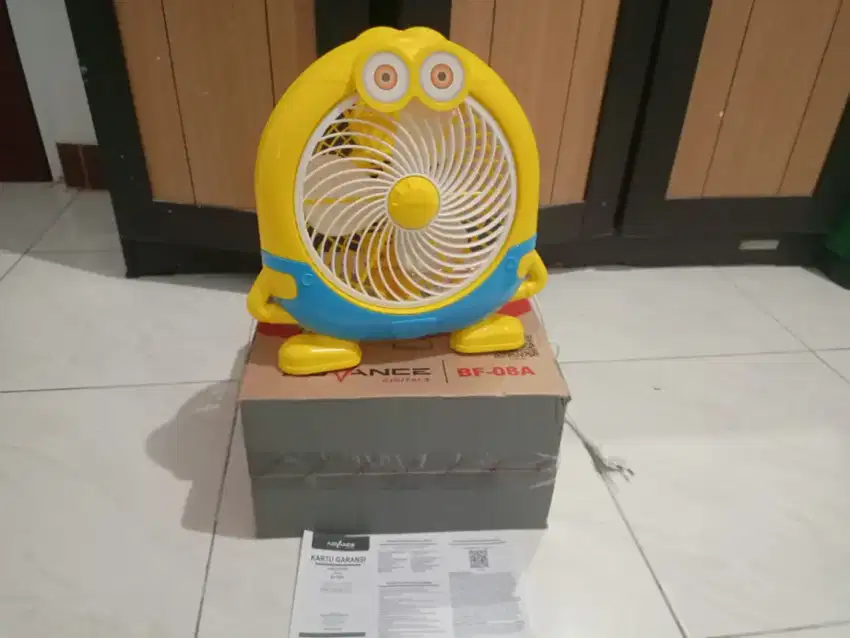 Kipas angin minion merk advanced murah dan masih baru