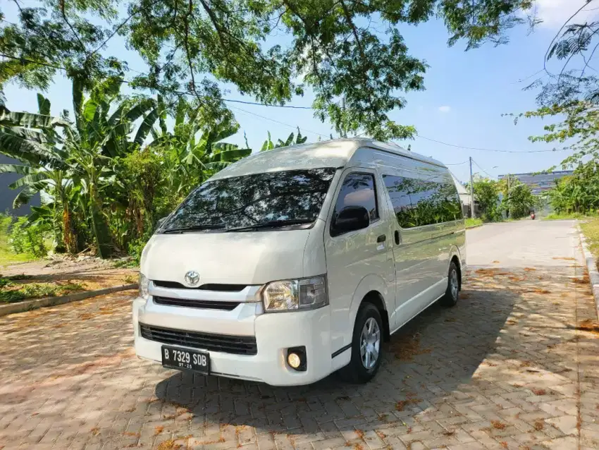 TOYOTA HI ACE COMMUTER DIESEL MANUAL 2020