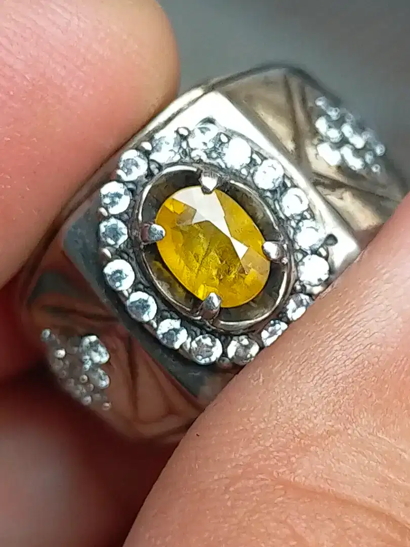 Batu Yellow sapphire safir 0.63 crat ring perak memo CGL heat A