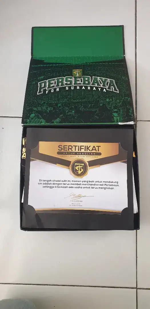 Jersey PERSEBAYA