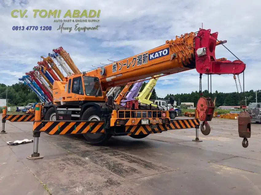 Rough Terrain Crane KATO (50 ton)