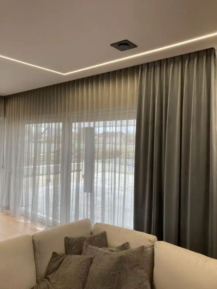 Pasang gordyn gorden murah vertikal roll blind jasa wallpaper dinding