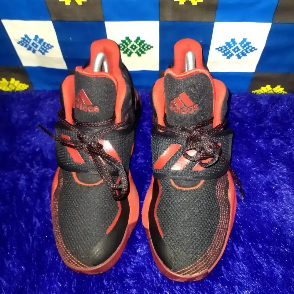 Adidas deep thread primeblue basket ball