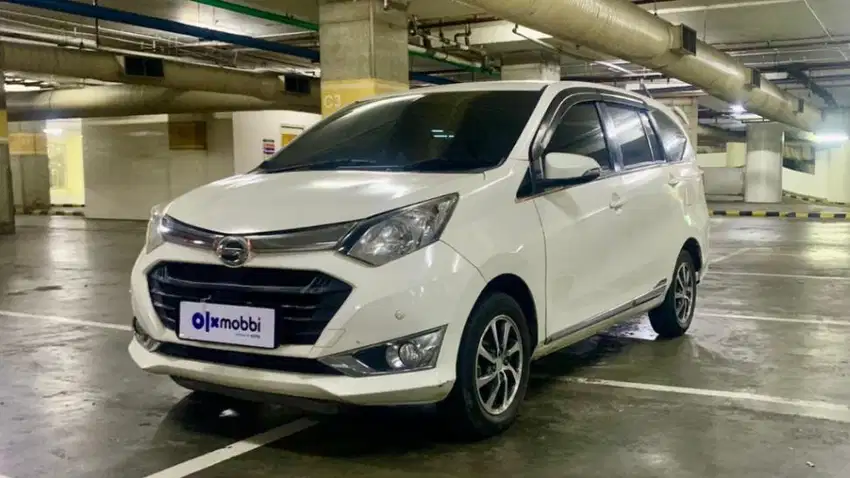 Daihatsu Sigra 1.2 R Bensin-MT 2017 Putih /