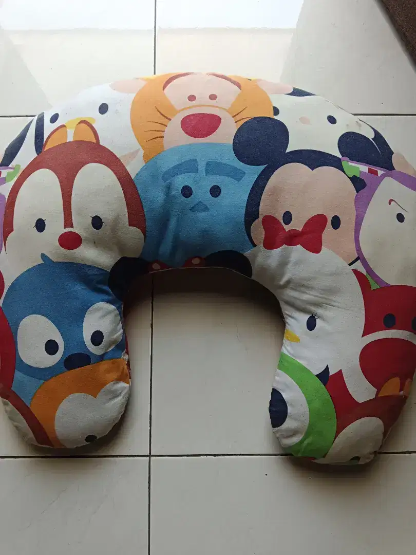 Bantal Menyusui Bayi