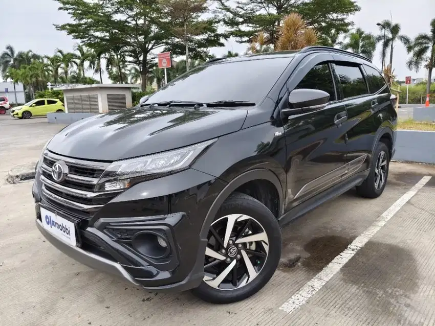 Pajak Panjang -  Toyota Rush 1.5 S GR Sport Bensin AT 2021 Hitam BU