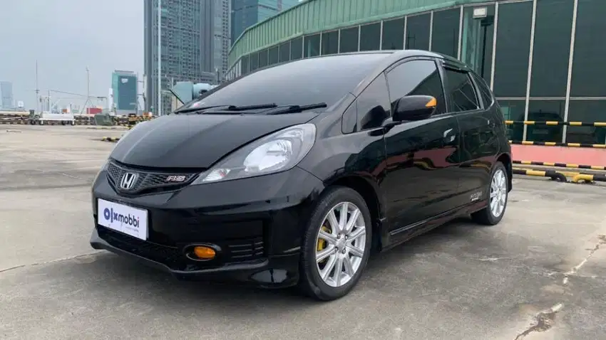 Pajak Panjang TDP 5Jt Honda Jazz 1.5 RS Bensin-MT 2013 Hitam /