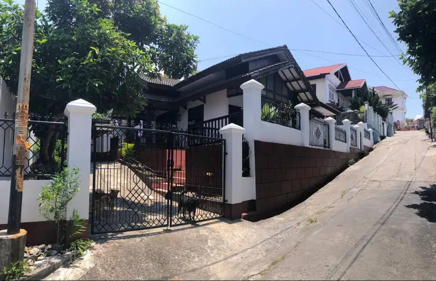 Rumah Dijual Jl MT Haryono, Letak Strategis, Balikpapan Selatan