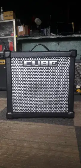 Ampli gitar roland cube 40gx