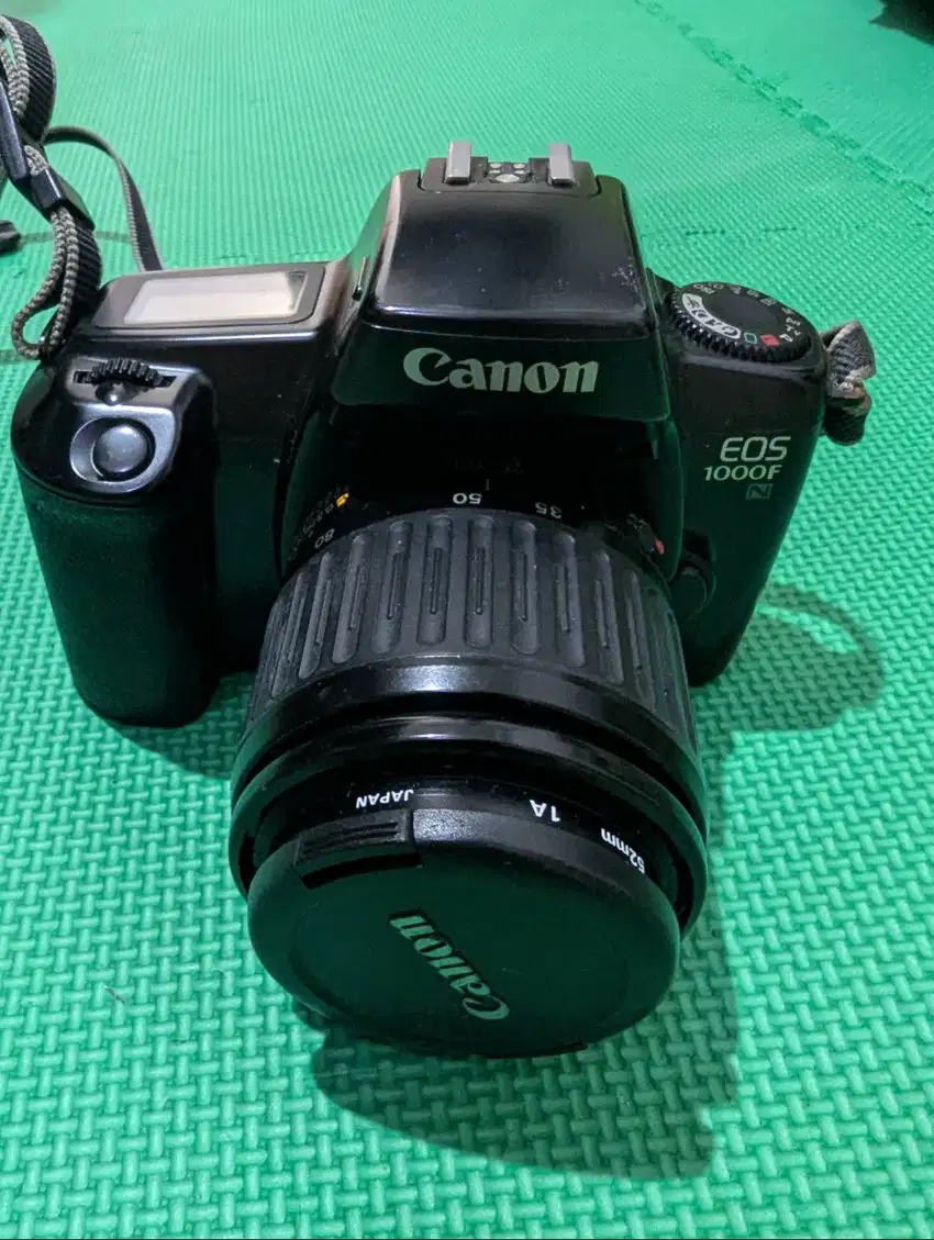 Canon EOS 1000F N