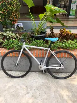 Sepeda fixie genio alloy