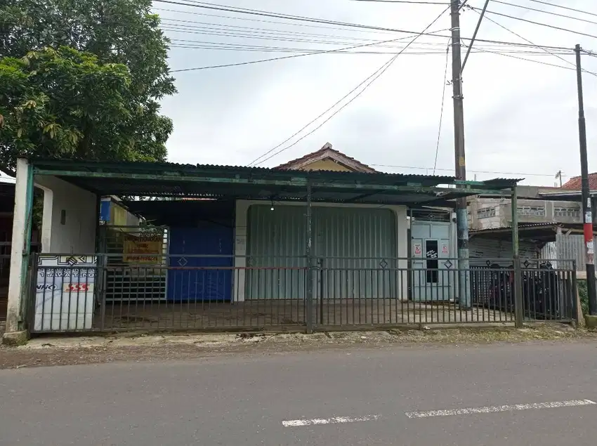 Dijual Rumah Pinggir Jalan Raya Provinsi